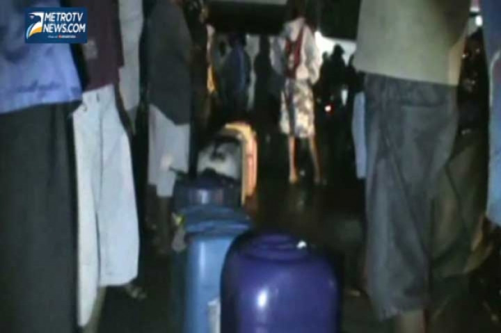 Nelayan Serbu SPBU Bawa Jerigen Pasca Kenaikan BBM