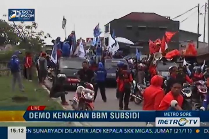 Demo Buruh Tuntut Kenaikan Upah dan Tolak BBM Naik di Sumedang