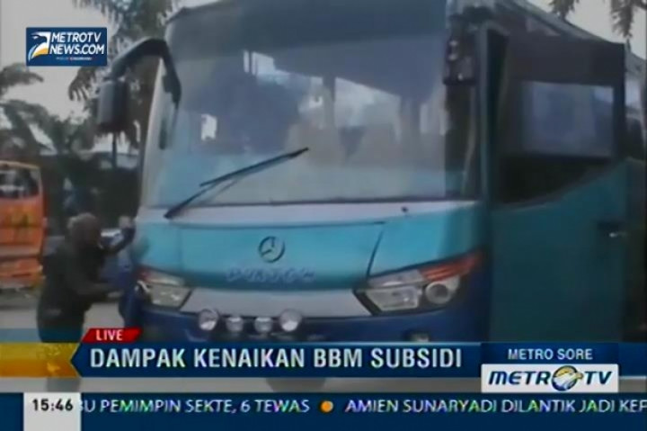 Bus Tidak Beroperasi, Penumpang Terlantar di Medan