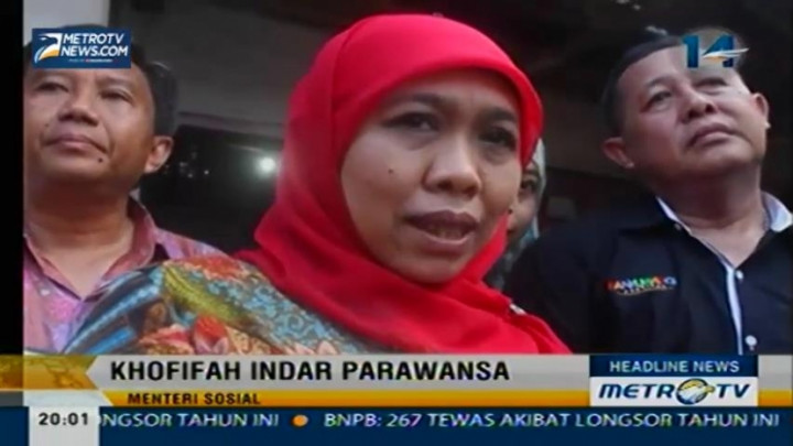 Mensos Blusukan Tinjau Pembagian KKS di Banyuwangi