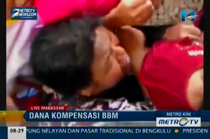 Saling Terobos Antrean, Pembagian Dana PSKS di Gowa Ricuh 