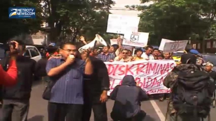 Para Tuna Netra Gelar <i>Long March</i> Peringati Hari Disabilitas      