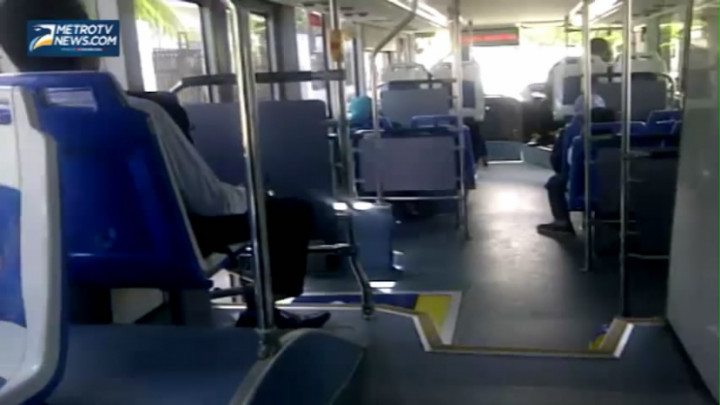 Bus Tingkat untuk Pengendara Motor Sepi Penumpang 