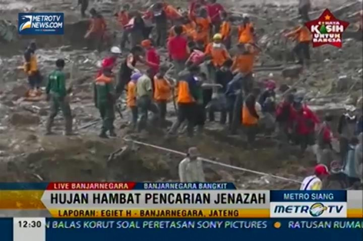 Hujan Hambat Pencarian Jenazah Korban Longsor