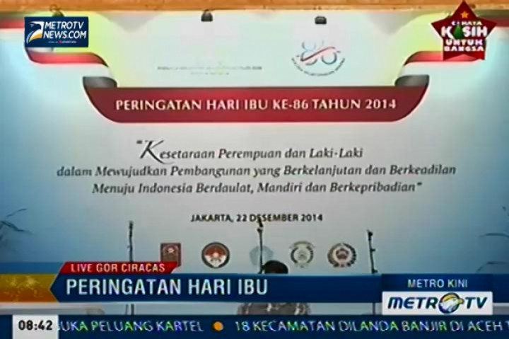 Presiden Joko Widodo Hadiri Puncak Hari Ibu di GOR Ciracas-Jakarta Timur