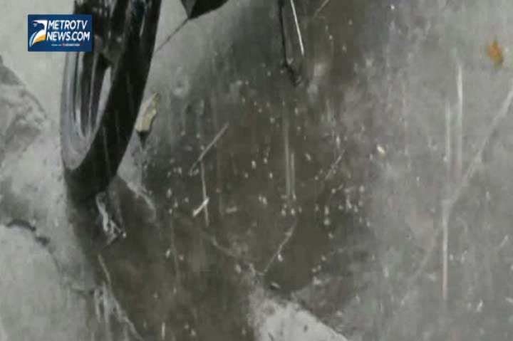 Hujan Es Melanda Kota Bandung 