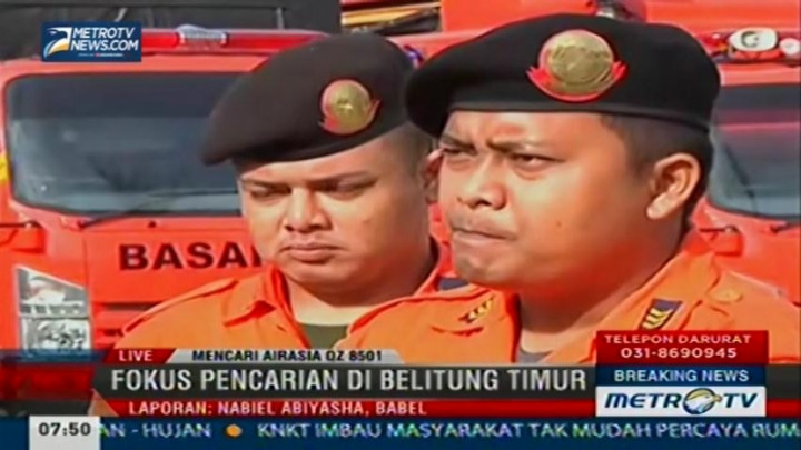 Mencari Pesawat AirAsia QZ8501 (3)