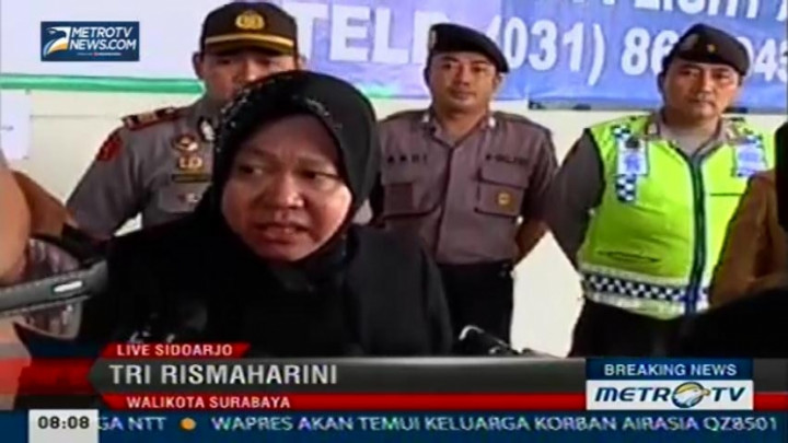 Mencari Pesawat AirAsia QZ8501 (5)