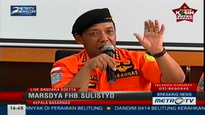 Mencari Pesawat AirAsia QZ8501 (20)