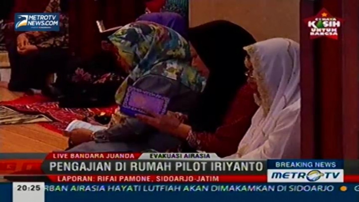Tetangga Irianto Pilot QZ8501 Gelar Doa Bersama