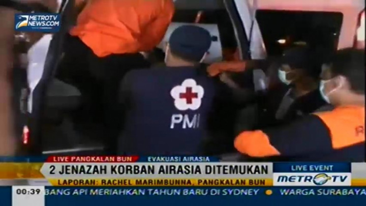 Dua Jenazah AirAsia QZ8501 Tiba di RS Imanuddin