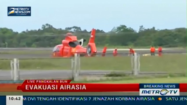 Berikut Proses Evakuasi Korban AirAsia di KRI Banda Aceh
