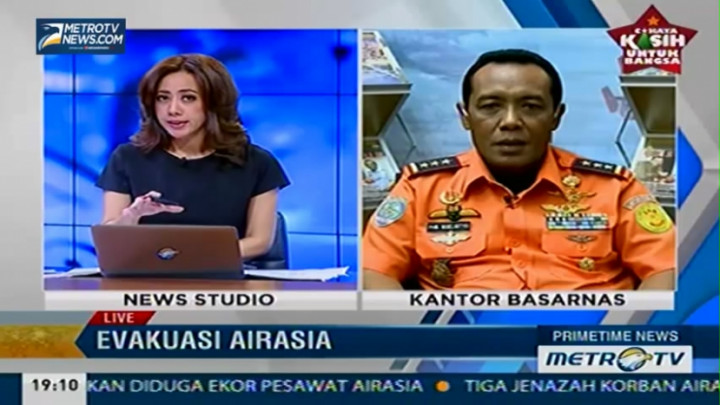 Mencari Pesawat AirAsia QZ8501 (5)