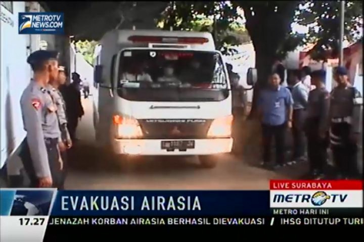 Serah Terima Jenazah Penumpang QZ8501 Berlangsung Tertutup