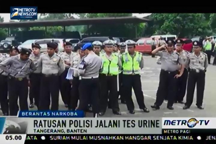 Ratusan Anggota Polresta Tangerang Jalani Tes Urine