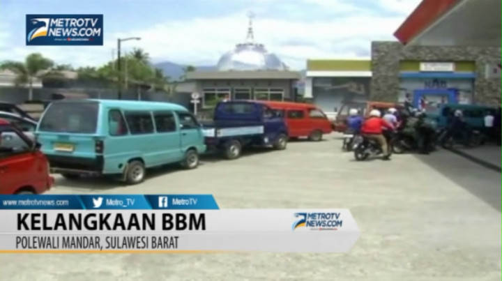 BBM Langka, Antrean Kendaraan di SPBU Polewali Hingga 1 Km  