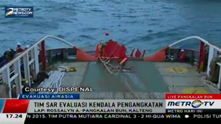 Tim SAR akan Kerahkan Crane untuk Angkat Badan Pesawat QZ8501