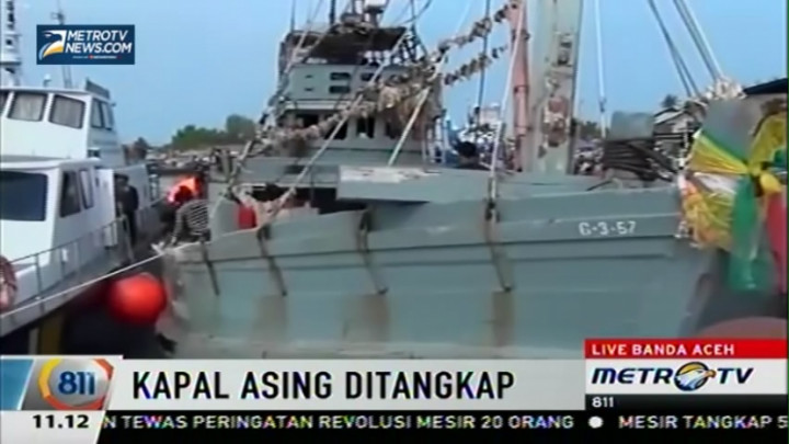 Kapal Asing yang Diduga Asal Malaysia Membawa 30 Ton Ikan