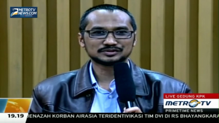 Ini Jawaban Tegas Abraham Samad Soal Foto Mesra 