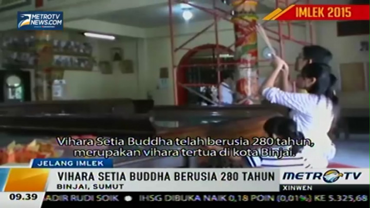 ​Tradisi Bersih-bersih Vihara Jelang Imlek