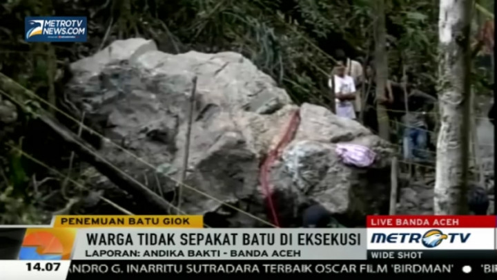 Warga Tolak Pemda Ambil Batu Giok Aceh