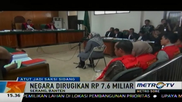 Atut Chosiyah Jadi Saksi Korupsi Dana Hibah 