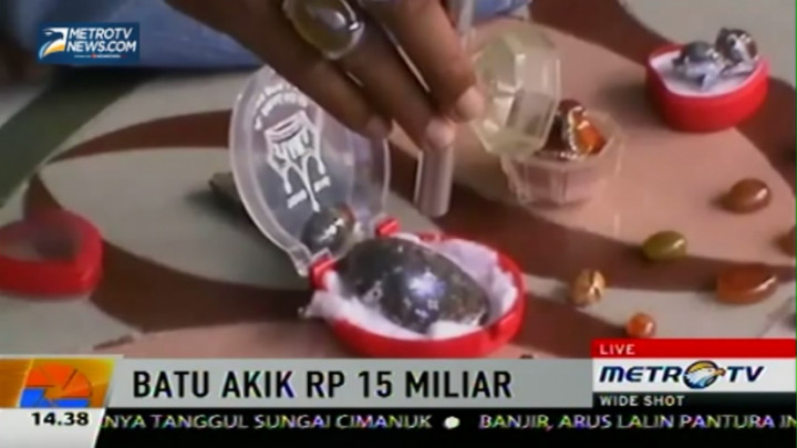 Warga Gempar, Batu Akik Dibanderol Rp15 Miliar     