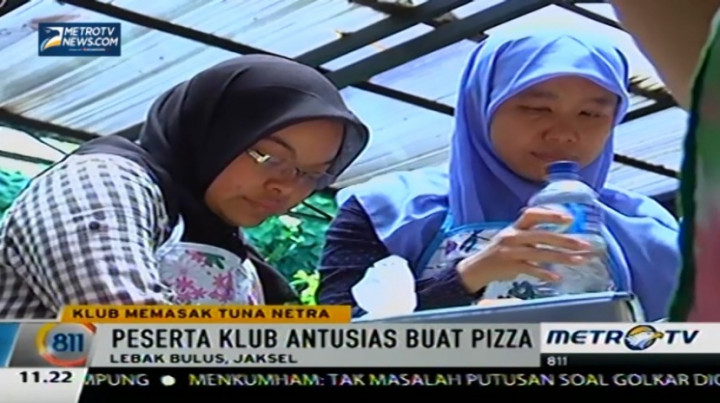 Para Tunanetra Antusias Ikuti Klub Memasak 