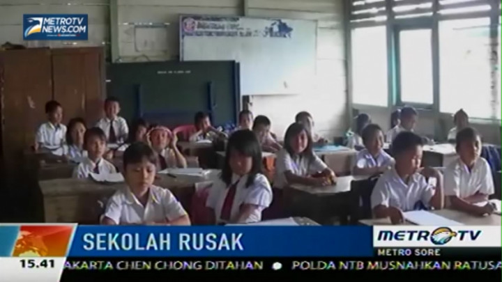 Bangunan Sekolah Rusak, Siswa-siswi tak Nyaman Belajar 