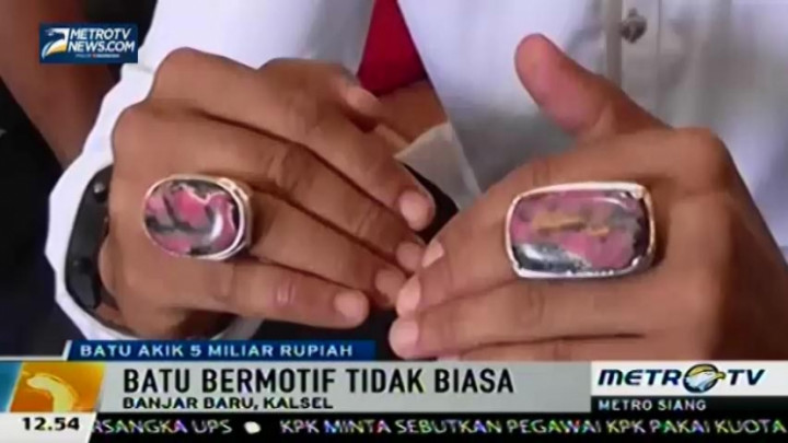 Sepasang Batu Akik Red Borneo Bermotif Unik Dihargai Rp5 Miliar