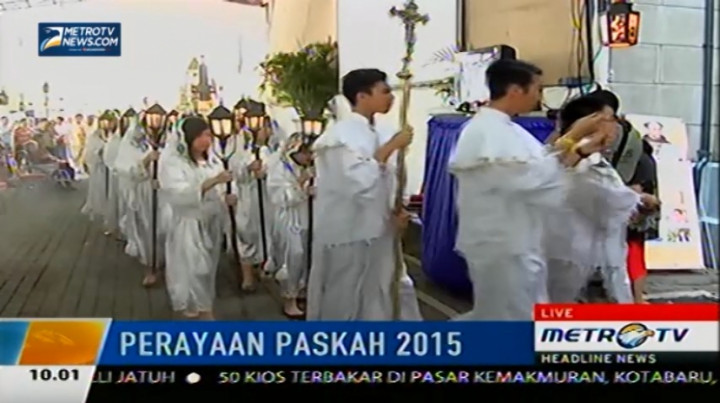 Umat Katolik Ikuti Misa Pontifikal di Gereja Katedral Jakarta