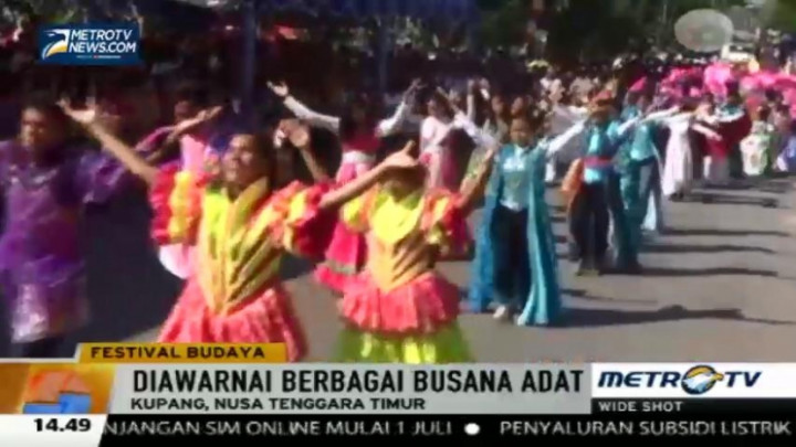 Berbagai Busana Adat NTT Warnai Festival Budaya Kupang