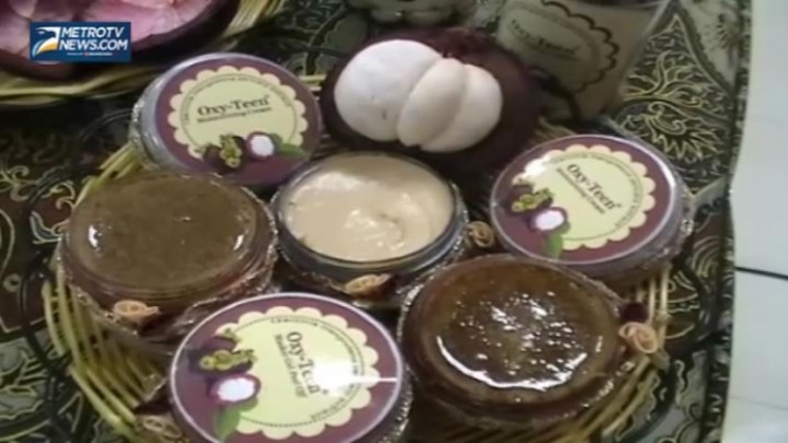 Mahasiswa Ini Manfaatkan Kulit Manggis Jadi Masker 