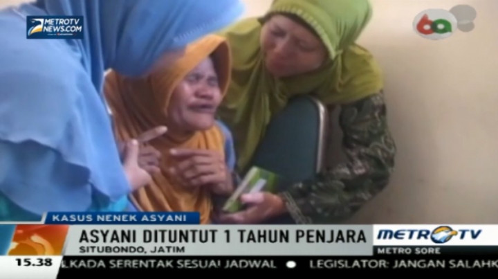 Jalani Sidang ke-14, Nenek Asyani Histeris Minta Dibebaskan 