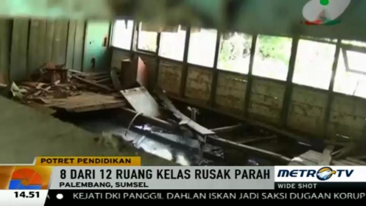 Ruang Kelas Rusak, Siswa SD Belajar Bergantian