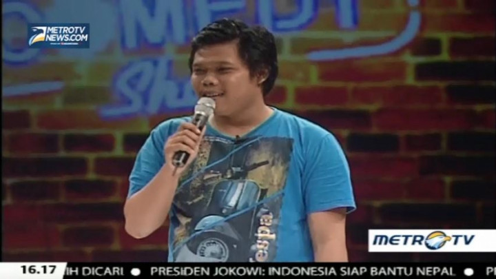 Denny Gitong, Sikat Gigi <i>Pake</i> Pomade