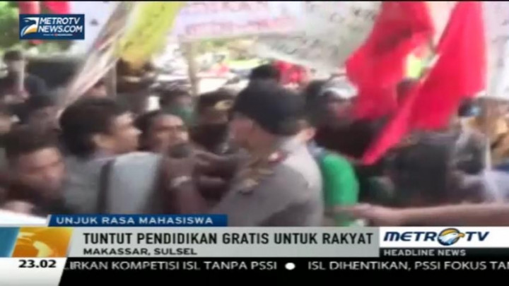 Unjuk Rasa Peringatan Hardiknas di Makassar Diwarnai Kericuhan
