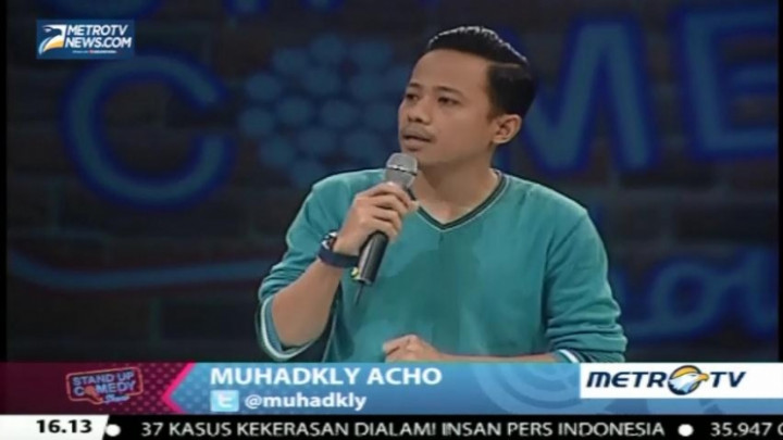 Muhadkly Acho, Pengumuman Kabinet di Tanjung Priuk itu Salah Lokasi