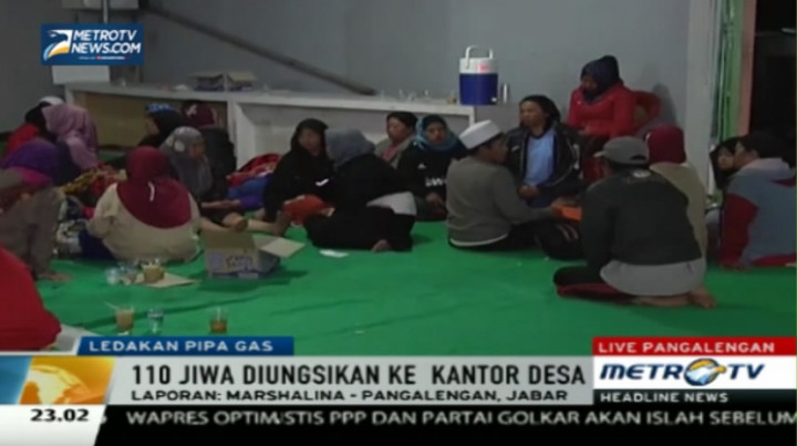 Longsor dan Ledakan Pipa Gas, 110 Warga Cibitung Diungsikan ke Kantor Desa