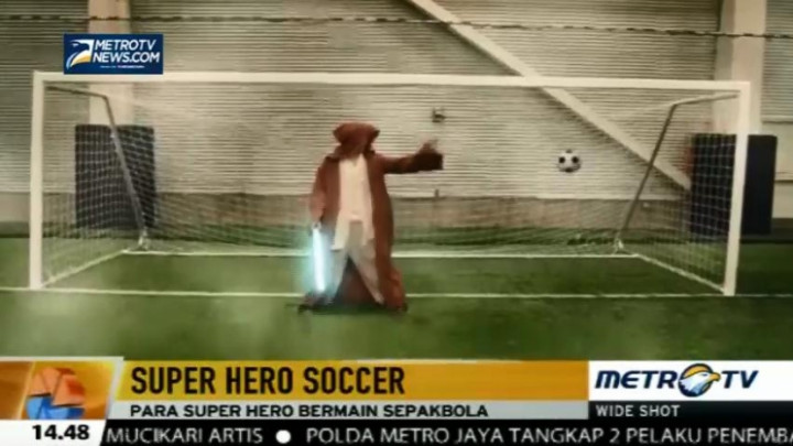Begini Jadinya Bila Superhero Main Sepakbola