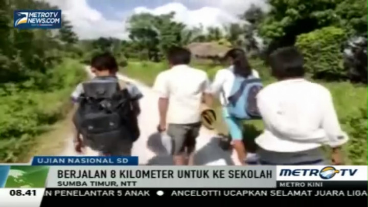 Berjalan 8 Kilometer, Siswa Ini Menginap di Sekolah Demi UN