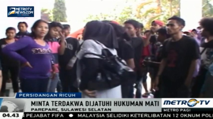 Sidang Empat Terdakwa Kasus Pembunuhan di PN Parepare Berakhir Ricuh