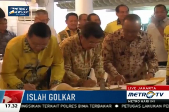 Agung dan Ical Resmi Tandatangani Kesepakatan Islah