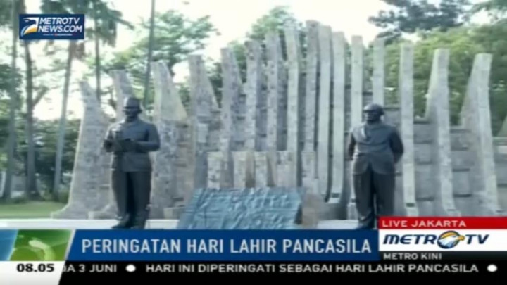 Nasional Demokrat Gelar Apel di Tugu Proklamasi