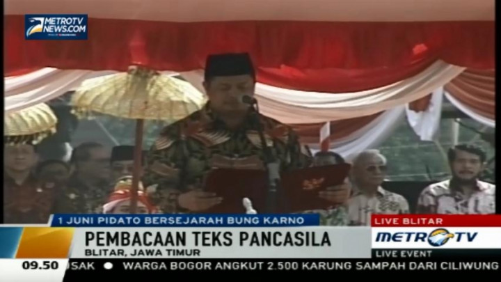 Wakil Ketua MPR Bacakan Teks Pancasila dalam Grebeg Pancasila 