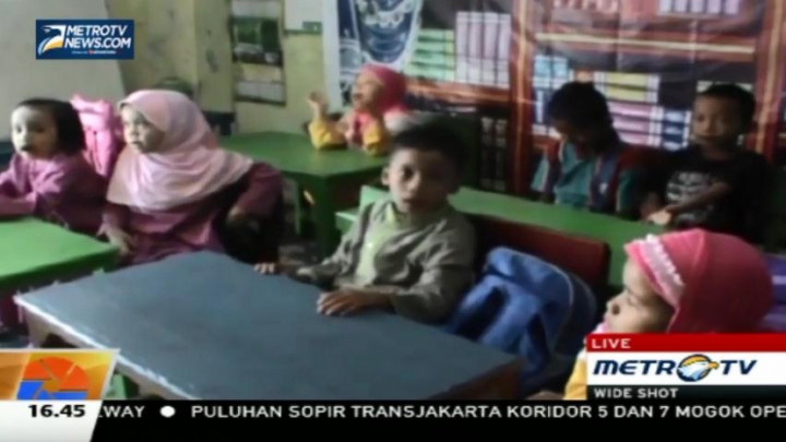 Komunitas Peduli Anak Bangun Sekolah Gratis di Medan 