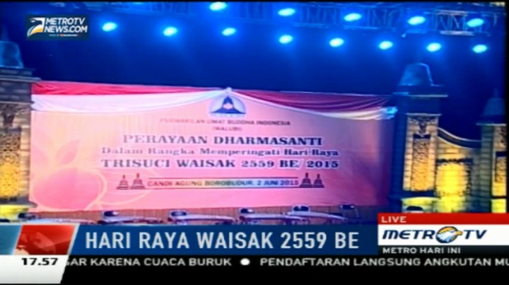Candi Borobudur Dibuka Jam 8 Malam