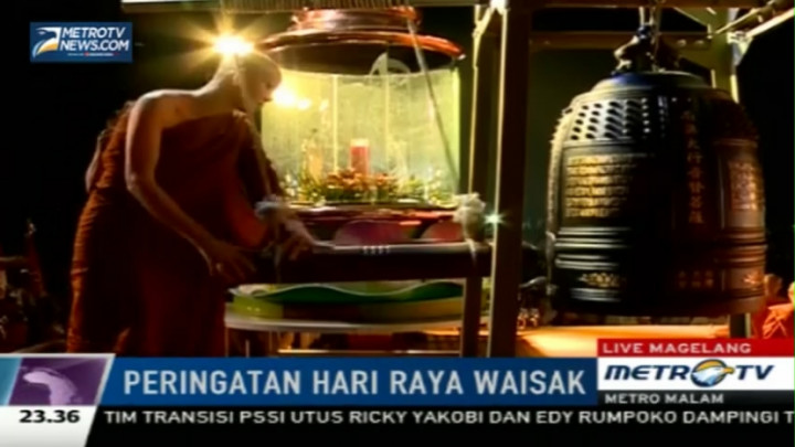 Dentuman Gong Tandai Puncak Waisak di Candi Borobudur 