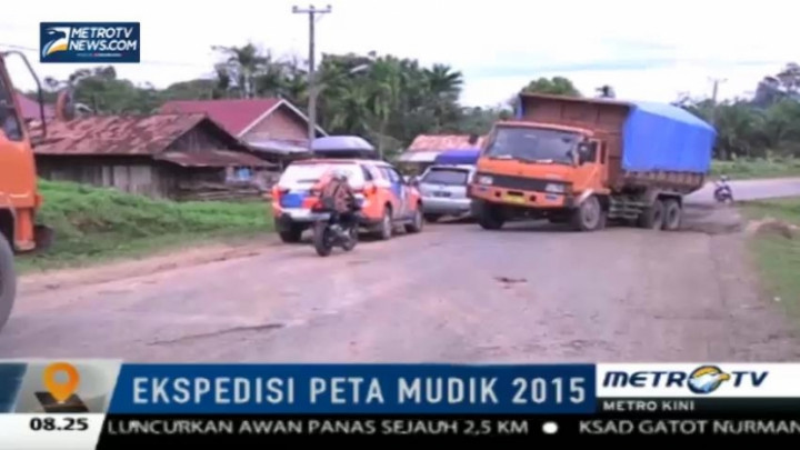 Infrastruktur Jalan di Jambi Masih Berlubang dan Rawan Longsor