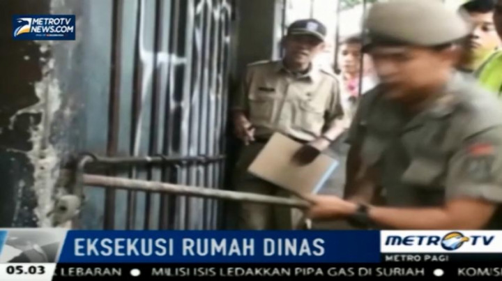 Eksekusi Rumah Dinas TNI Diwarnai Isak Tangis Penghuni